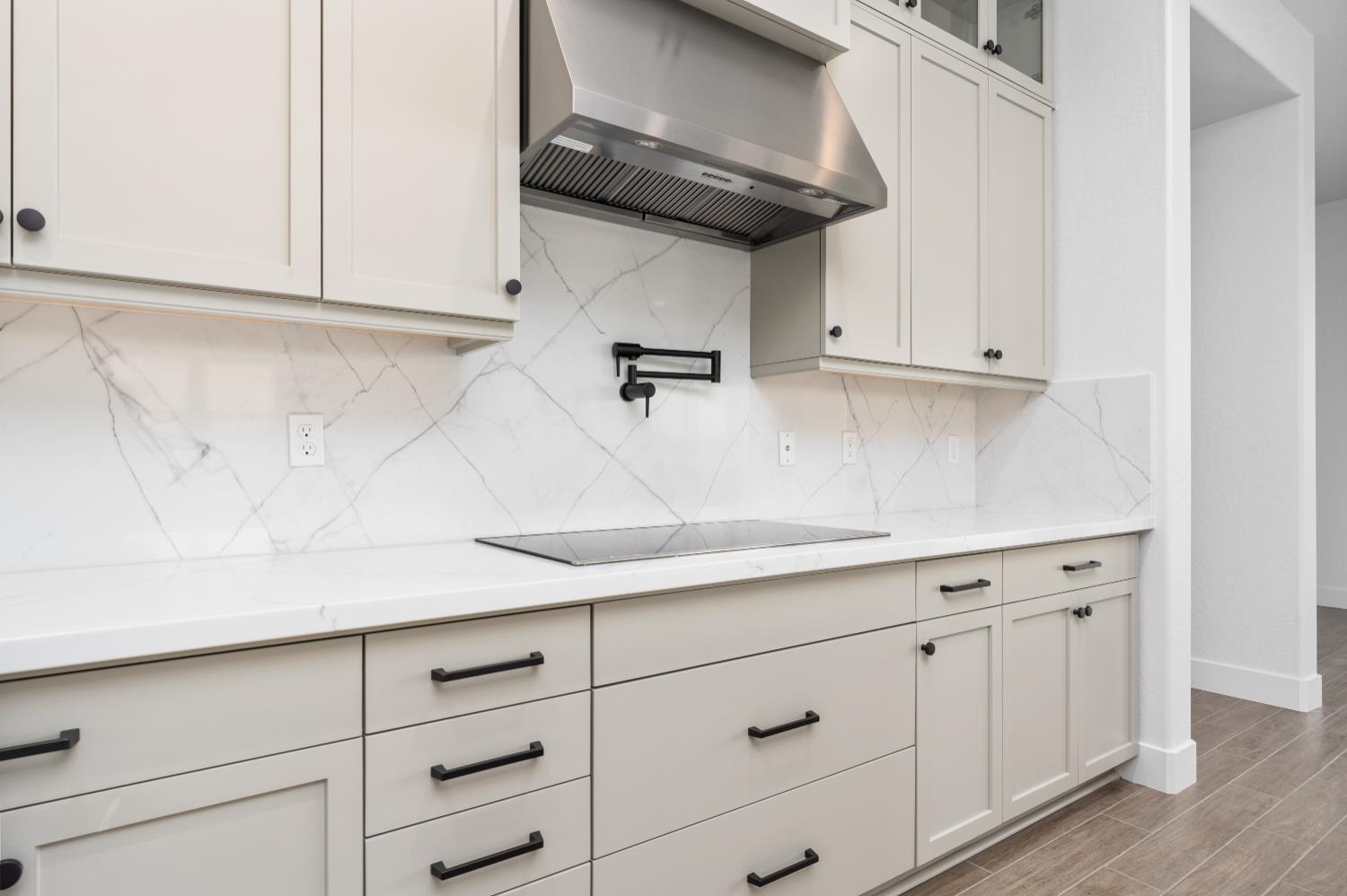 8388 Iron Creek Dr, Friant, CA 93626