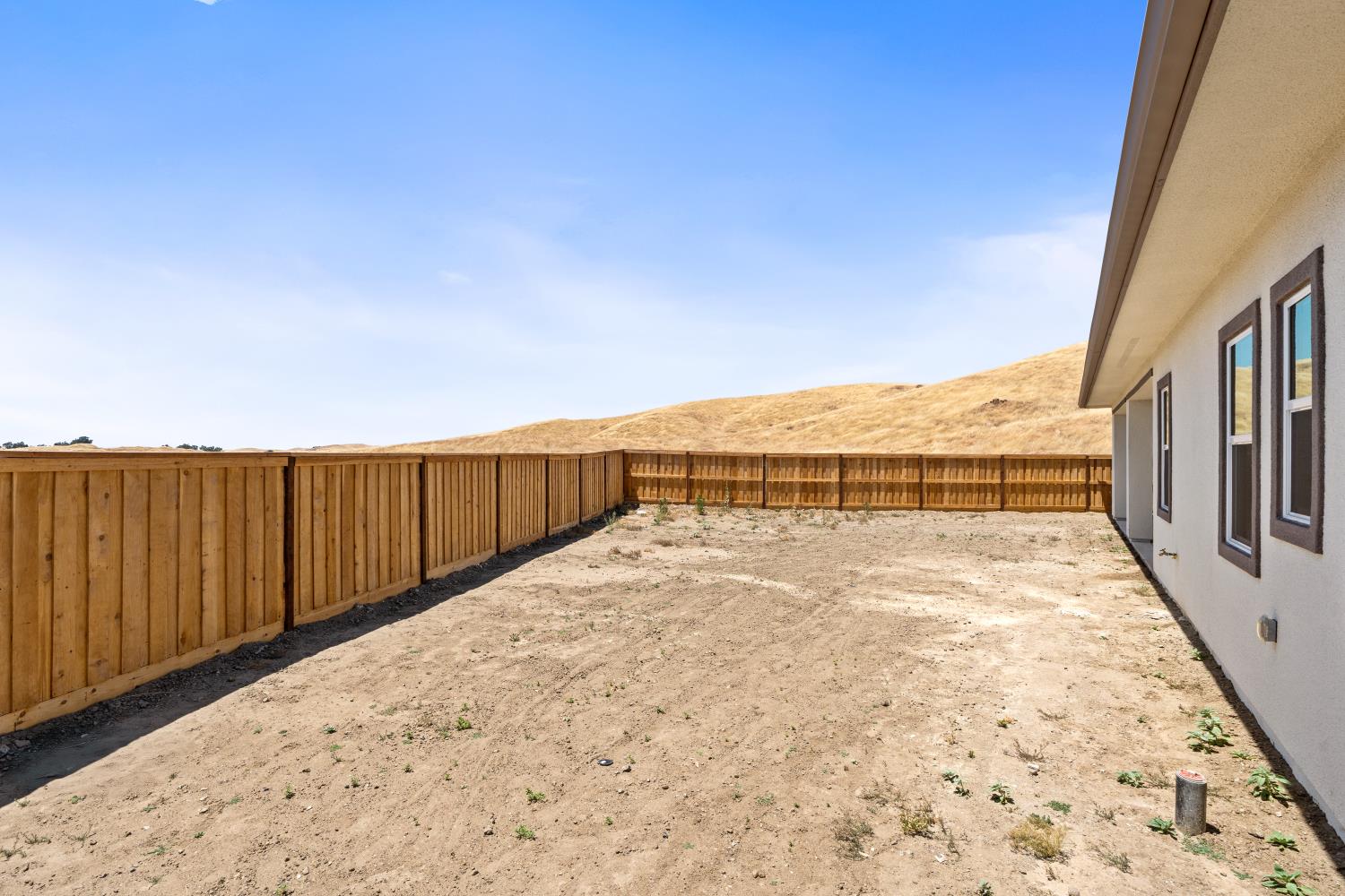 8388 Iron Creek Dr, Friant, CA 93626