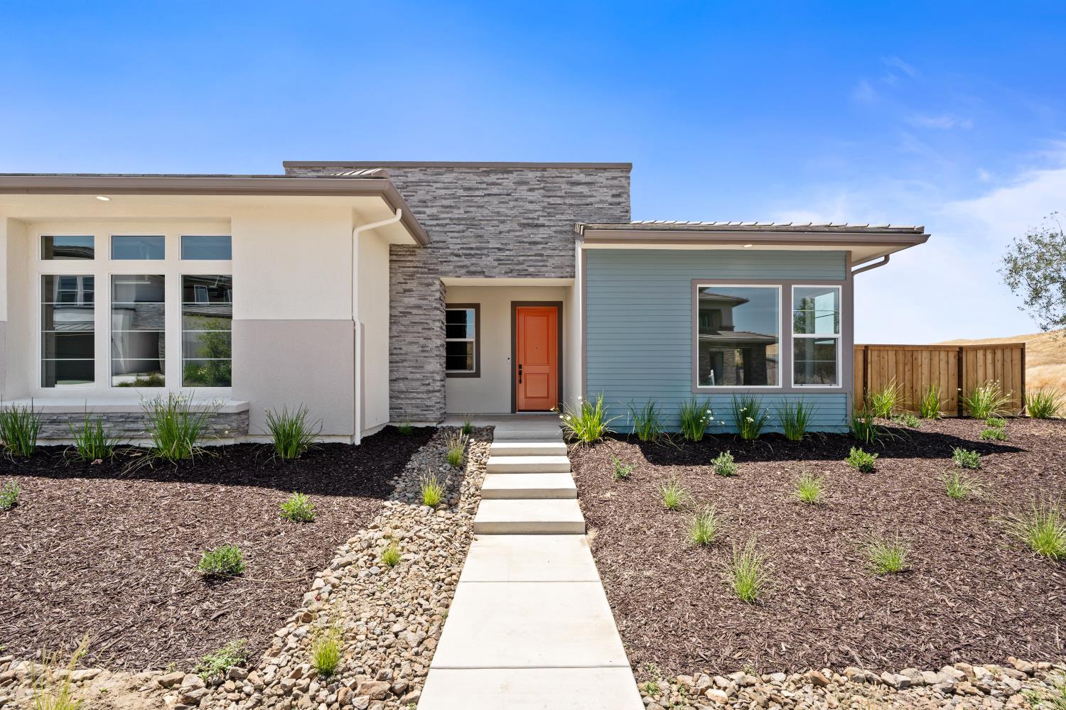 8388 Iron Creek Dr, Friant, CA 93626