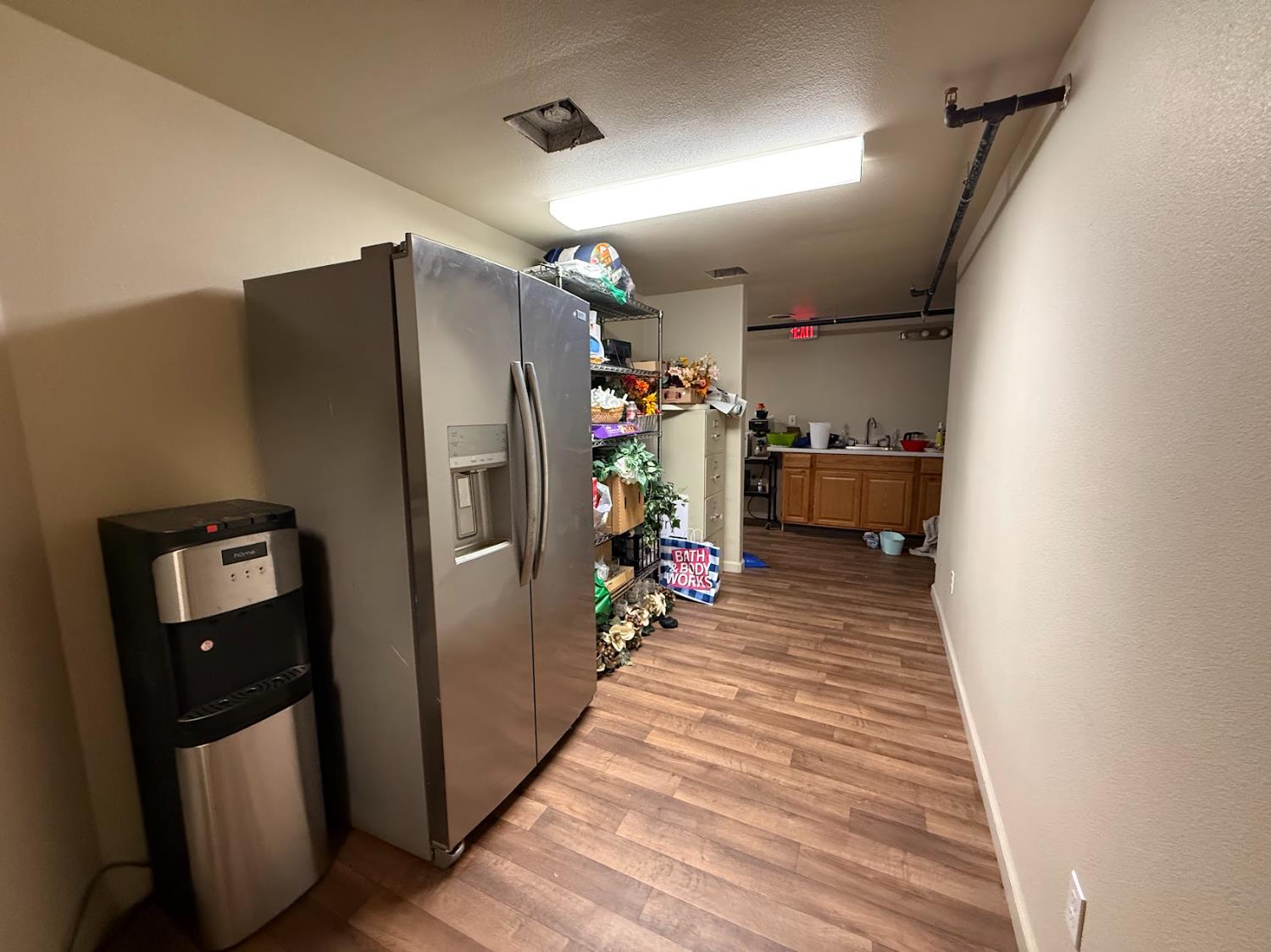 137 N L St, Dinuba, CA 93618