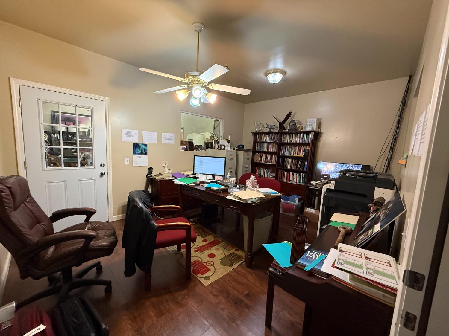 137 N L St, Dinuba, CA 93618