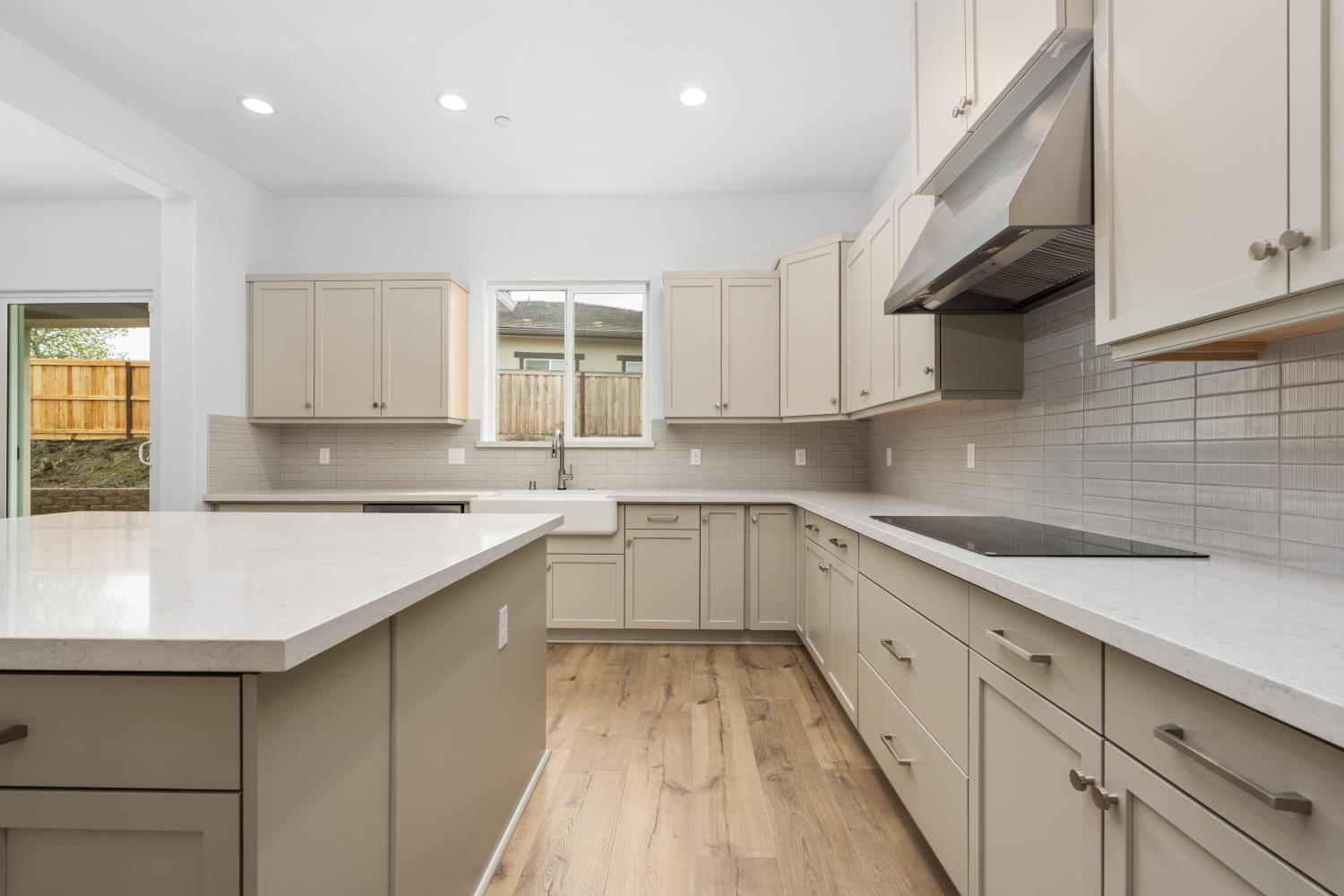 4522 Iron Creek Ct, Friant, CA 93626