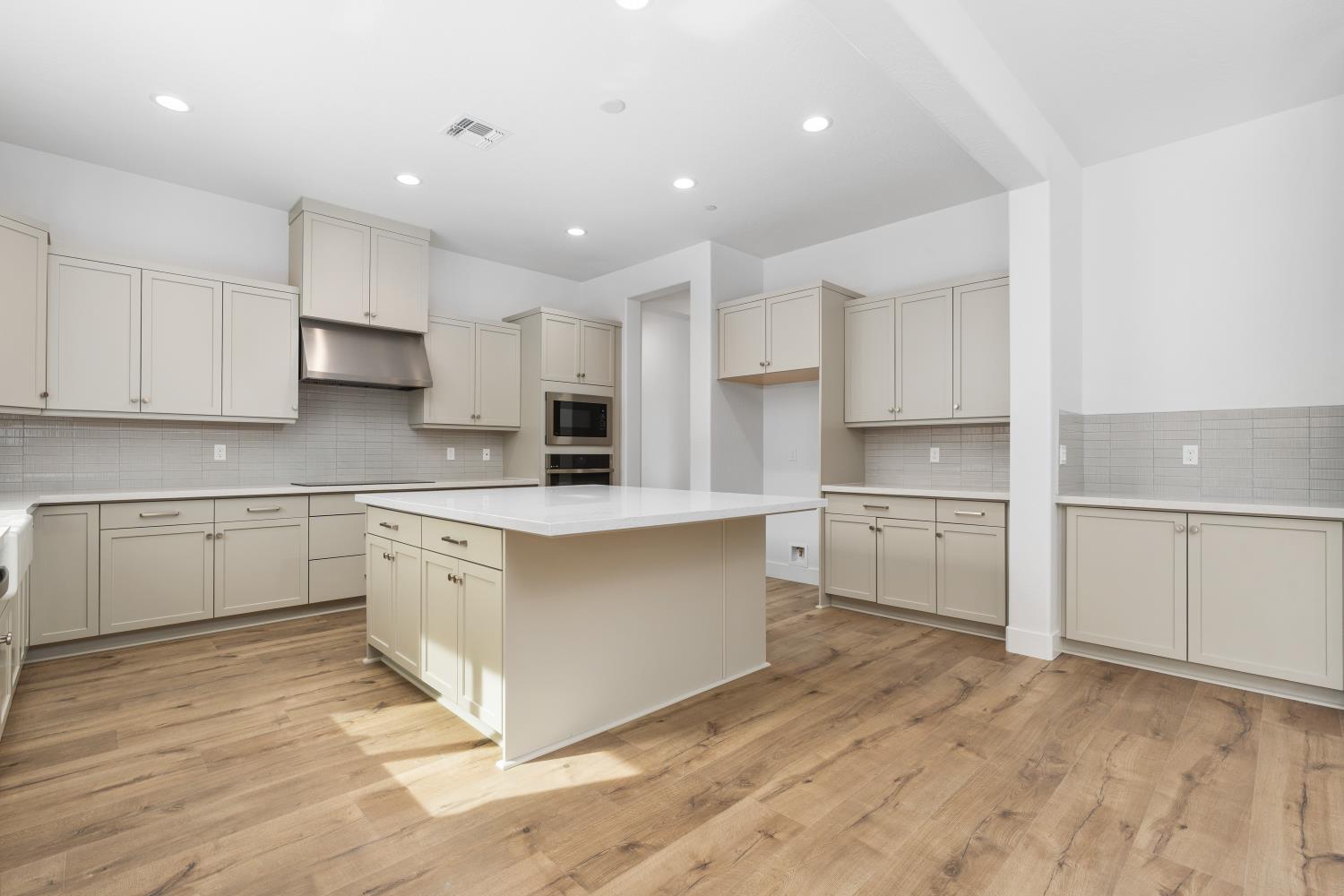 4522 Iron Creek Ct, Friant, CA 93626