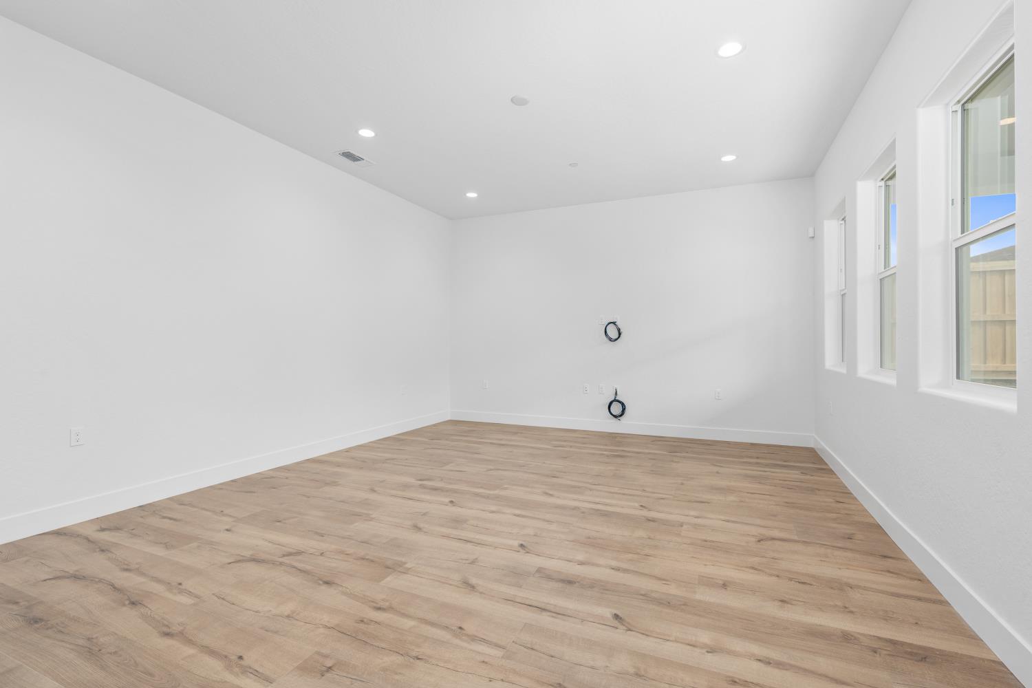 4522 Iron Creek Ct, Friant, CA 93626