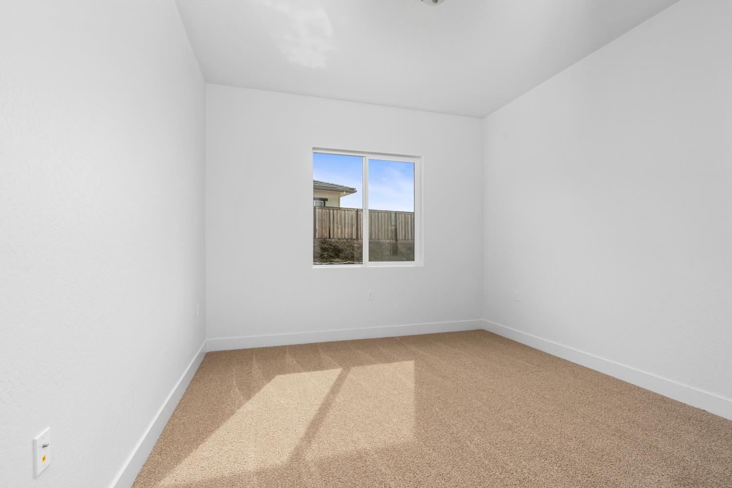 4522 Iron Creek Ct, Friant, CA 93626