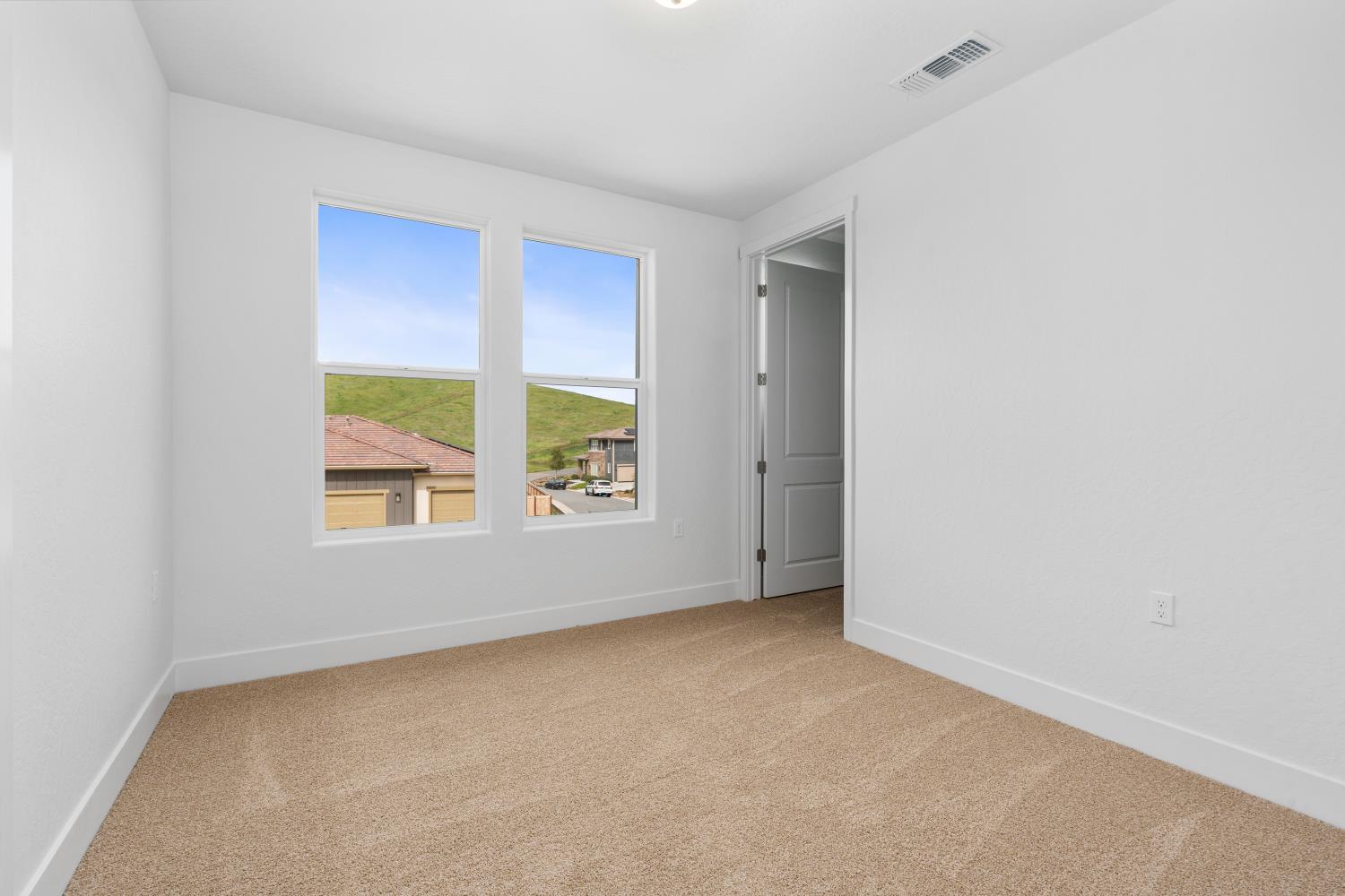 4522 Iron Creek Ct, Friant, CA 93626