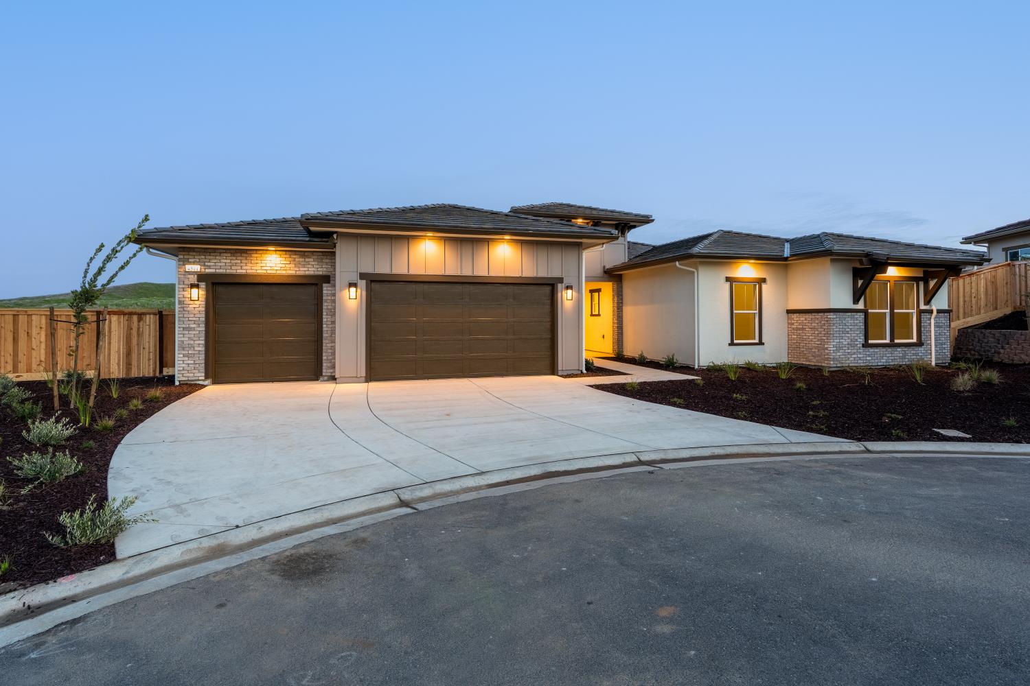 4511 Iron Creek Ct, Friant, CA 93626