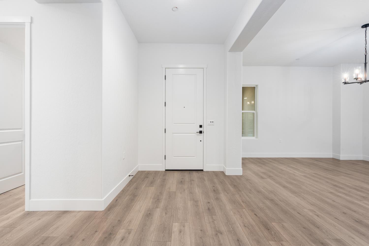 4511 Iron Creek Ct, Friant, CA 93626