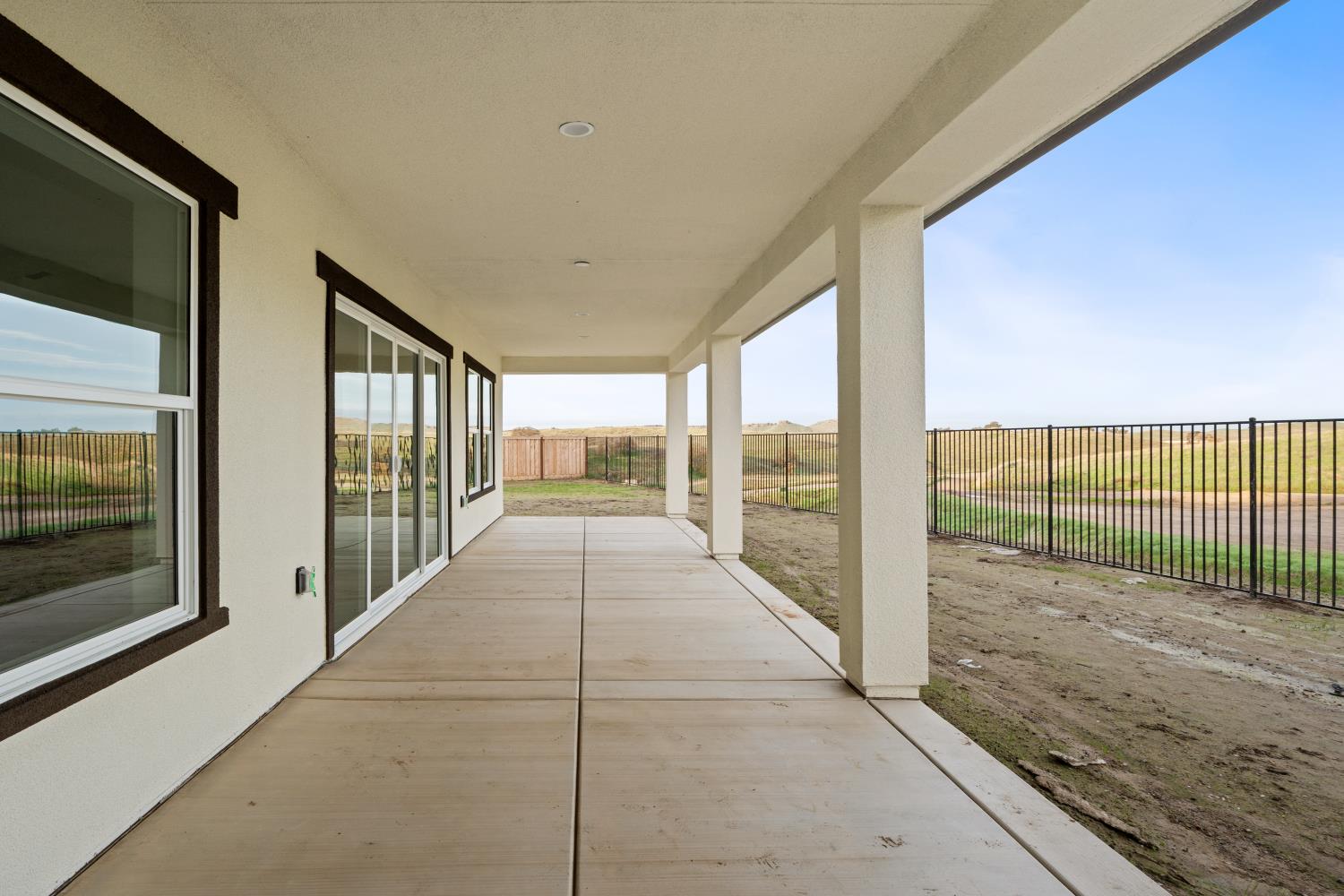 4511 Iron Creek Ct, Friant, CA 93626