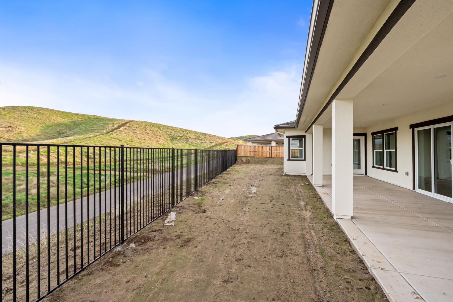 4511 Iron Creek Ct, Friant, CA 93626