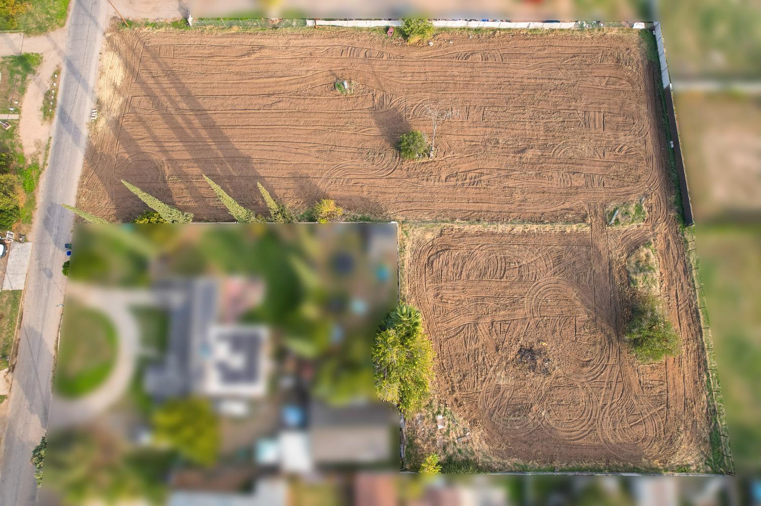 5526 E Inyo St, Fresno, CA 93727