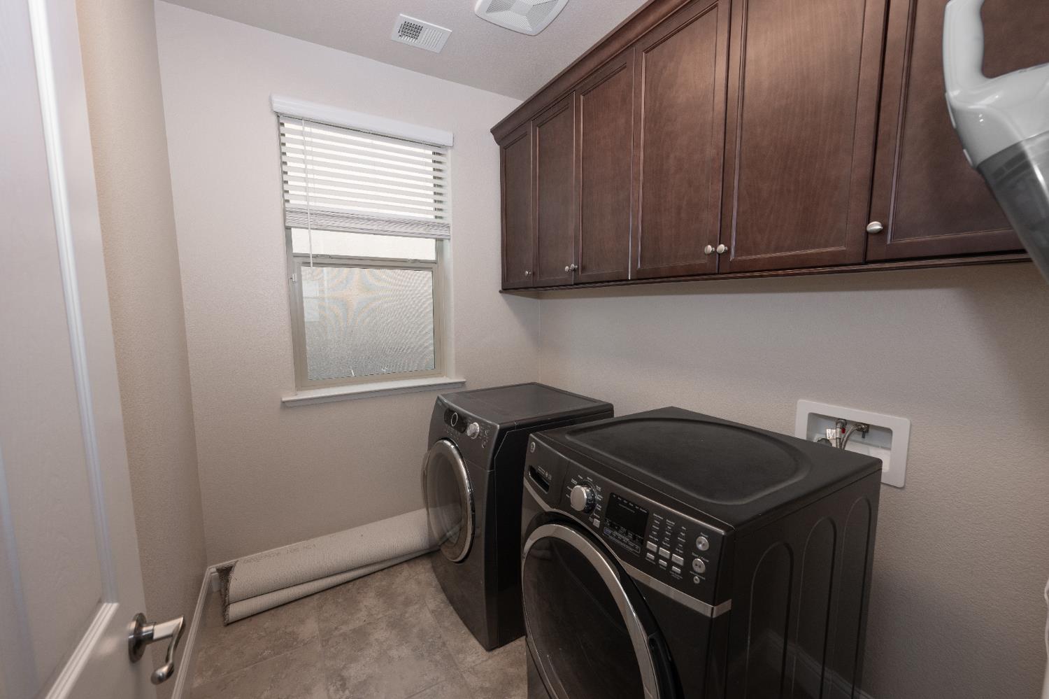 1634 E Autumn Sage Ave, Fresno, CA 93730