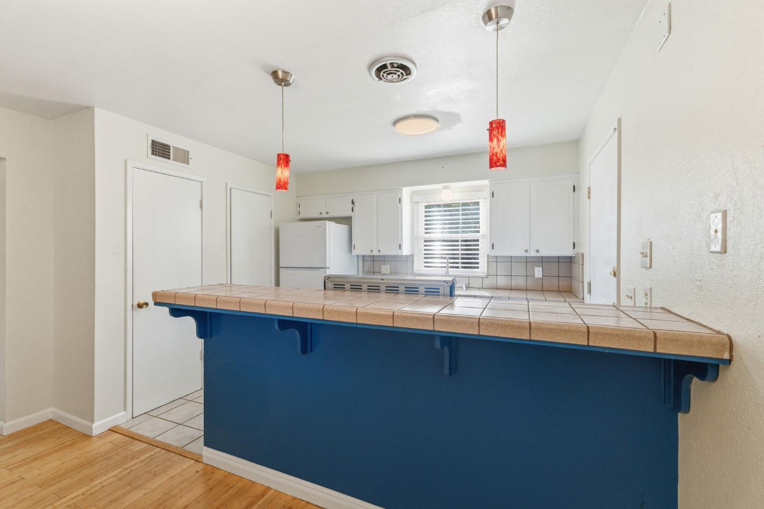 1203 Bundy Ave, Clovis, CA 93611