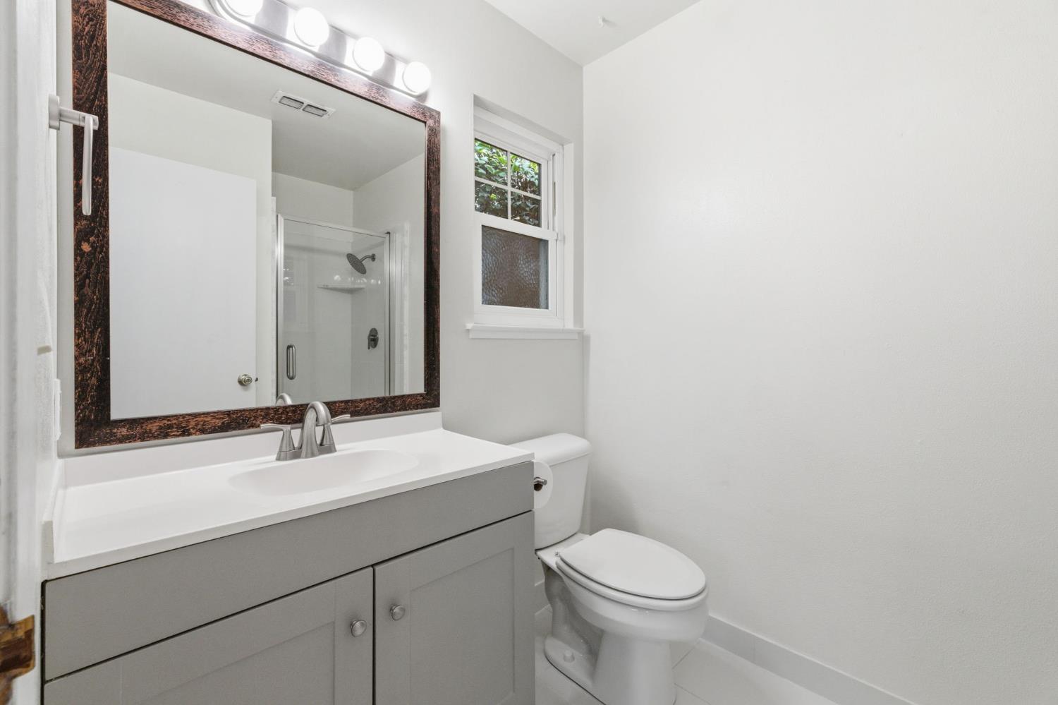 1203 Bundy Ave, Clovis, CA 93611