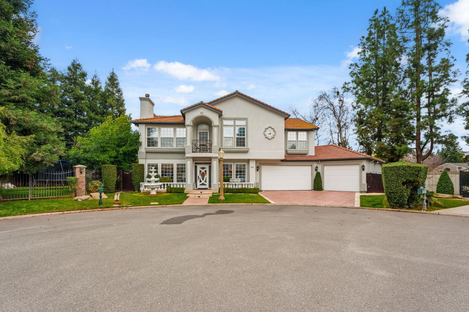 2689 E Sean Ave, Fresno, CA 93720