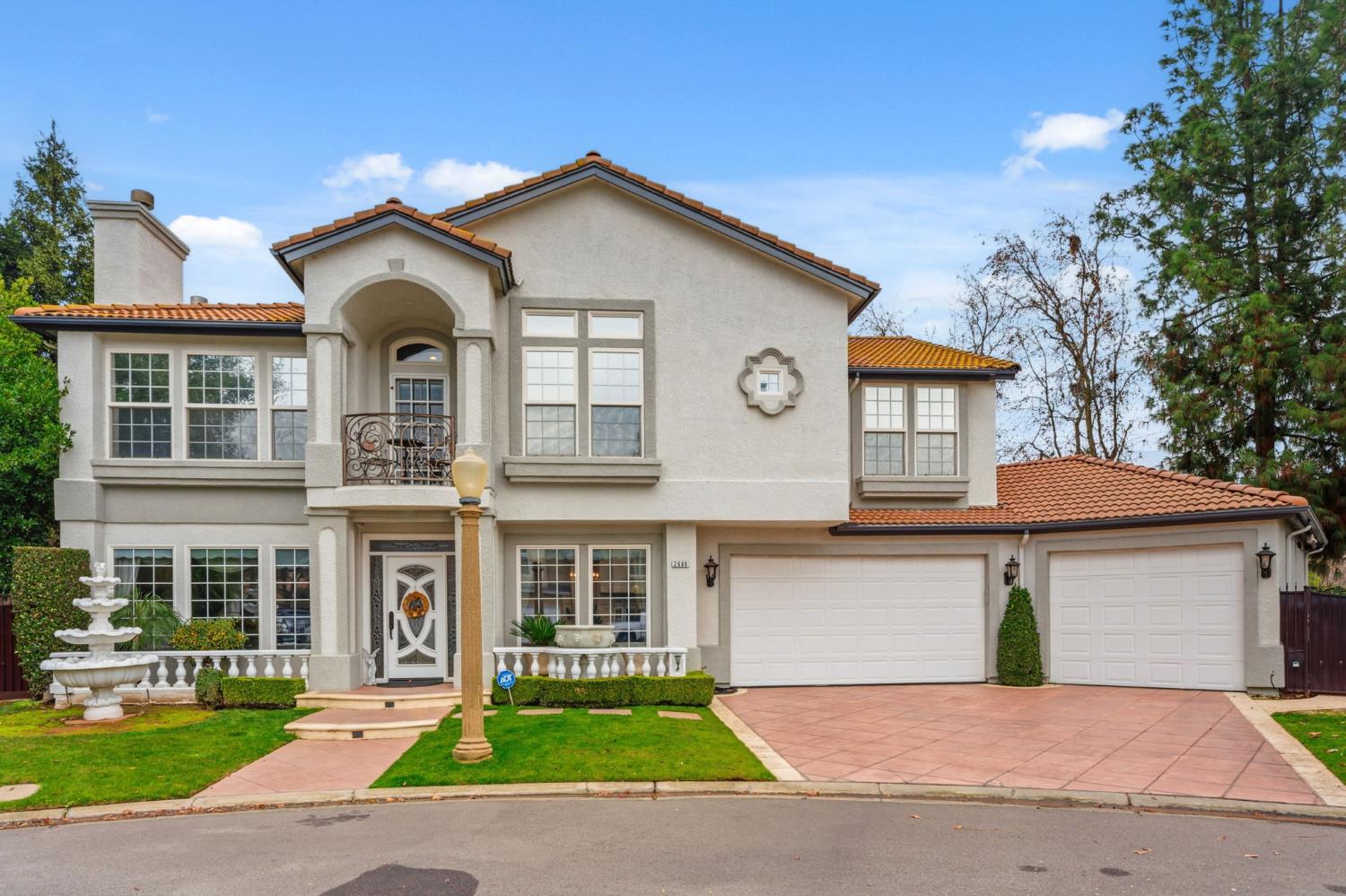 2689 E Sean Ave, Fresno, CA 93720