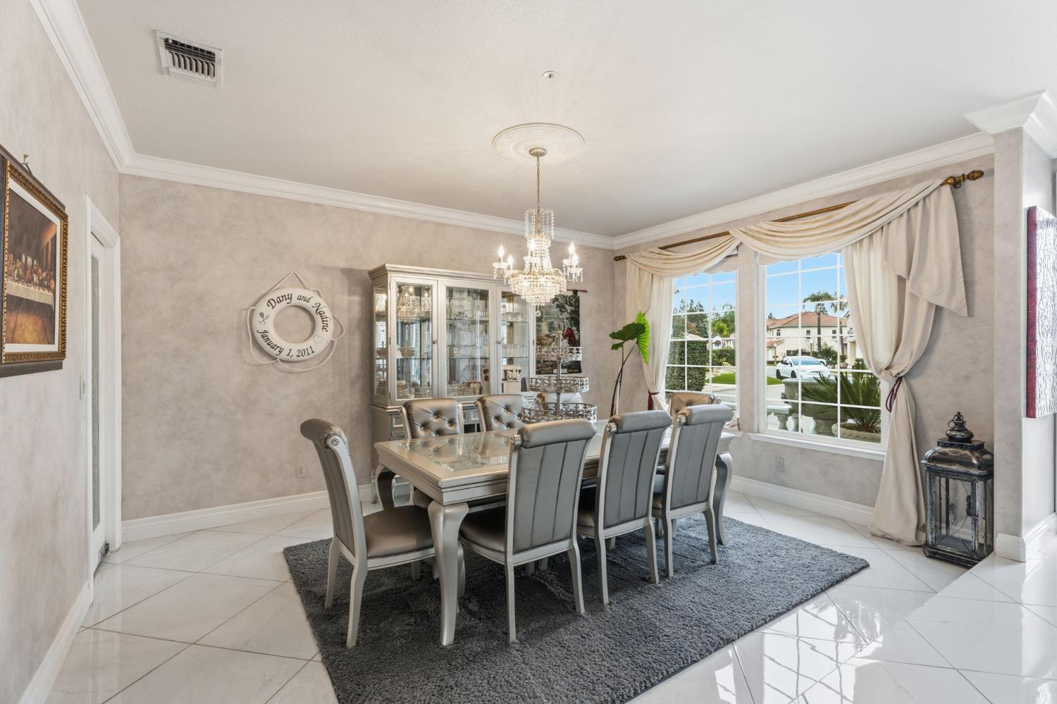 2689 E Sean Ave, Fresno, CA 93720