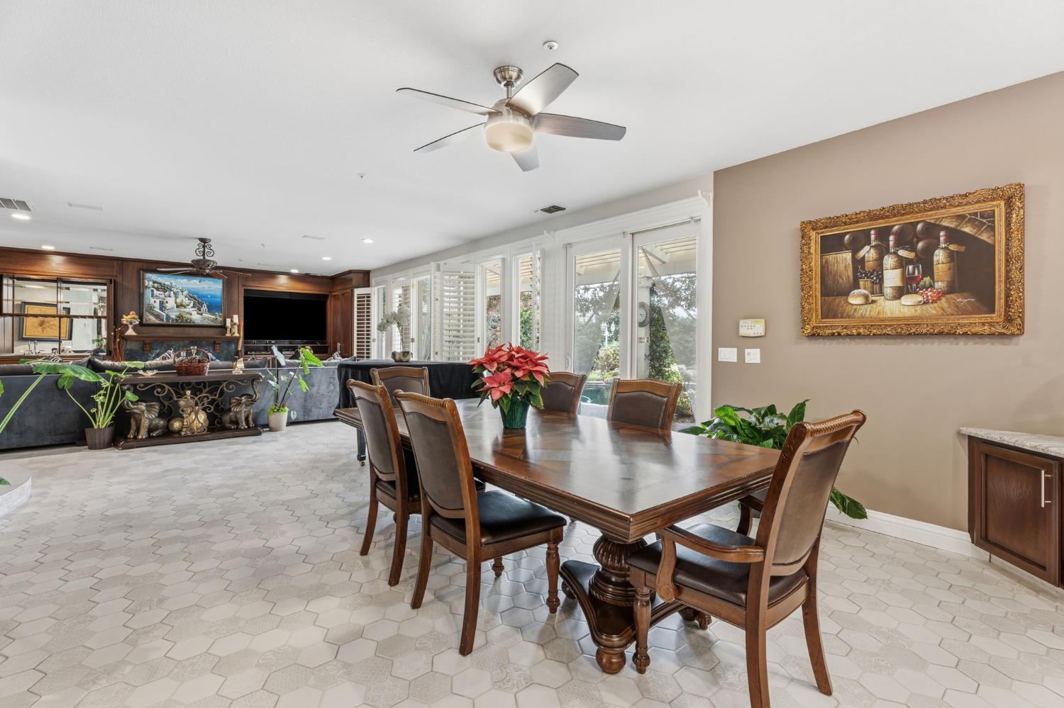 2689 E Sean Ave, Fresno, CA 93720