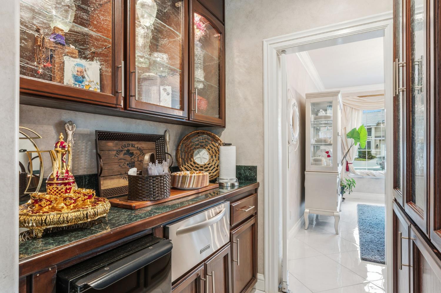 2689 E Sean Ave, Fresno, CA 93720