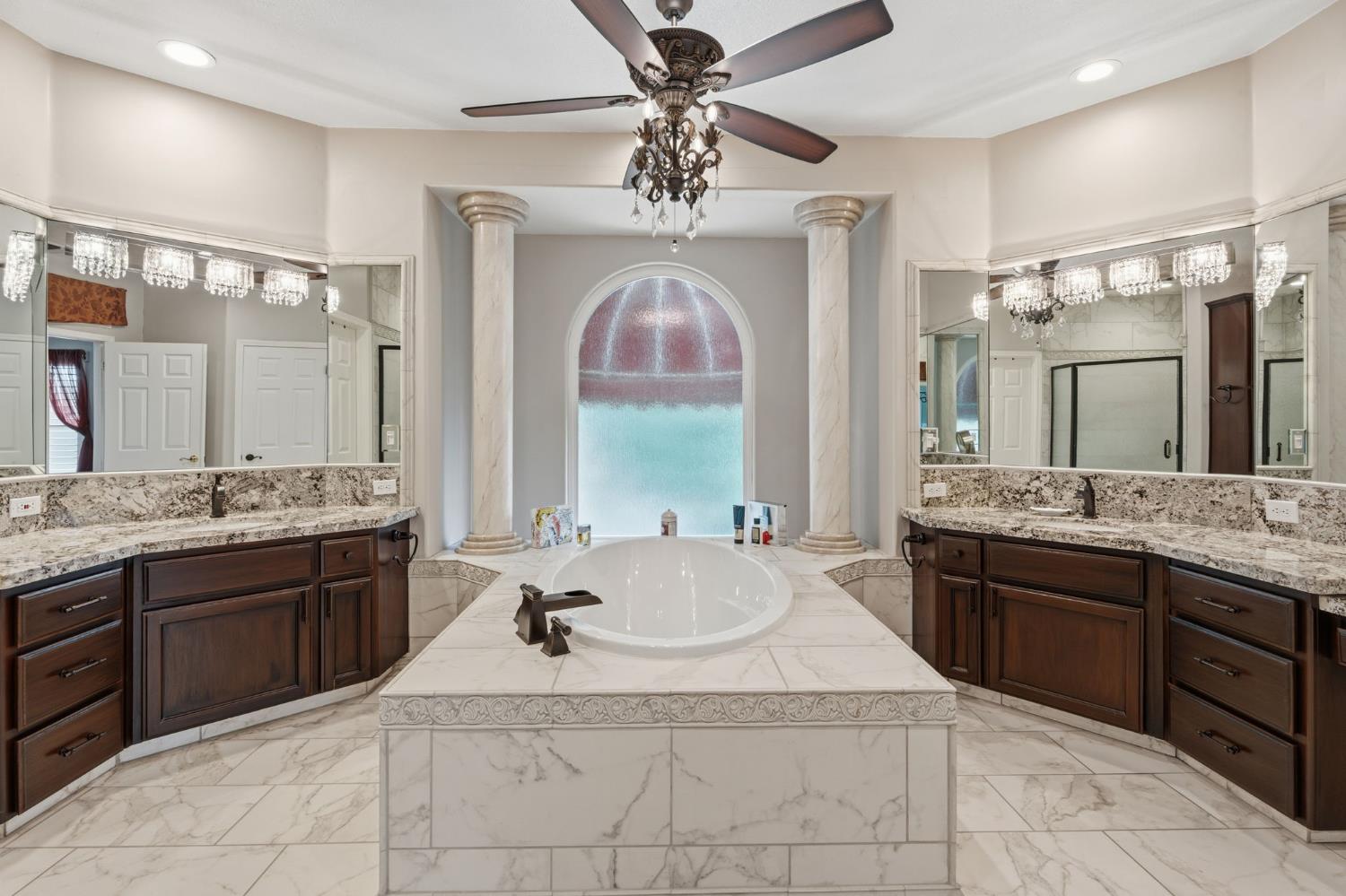 2689 E Sean Ave, Fresno, CA 93720