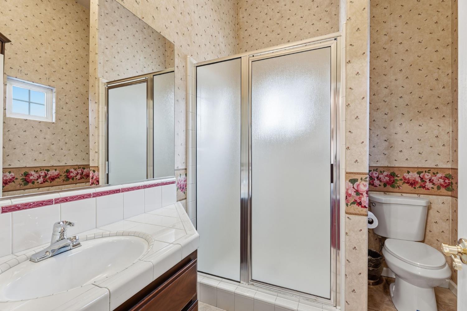 2689 E Sean Ave, Fresno, CA 93720