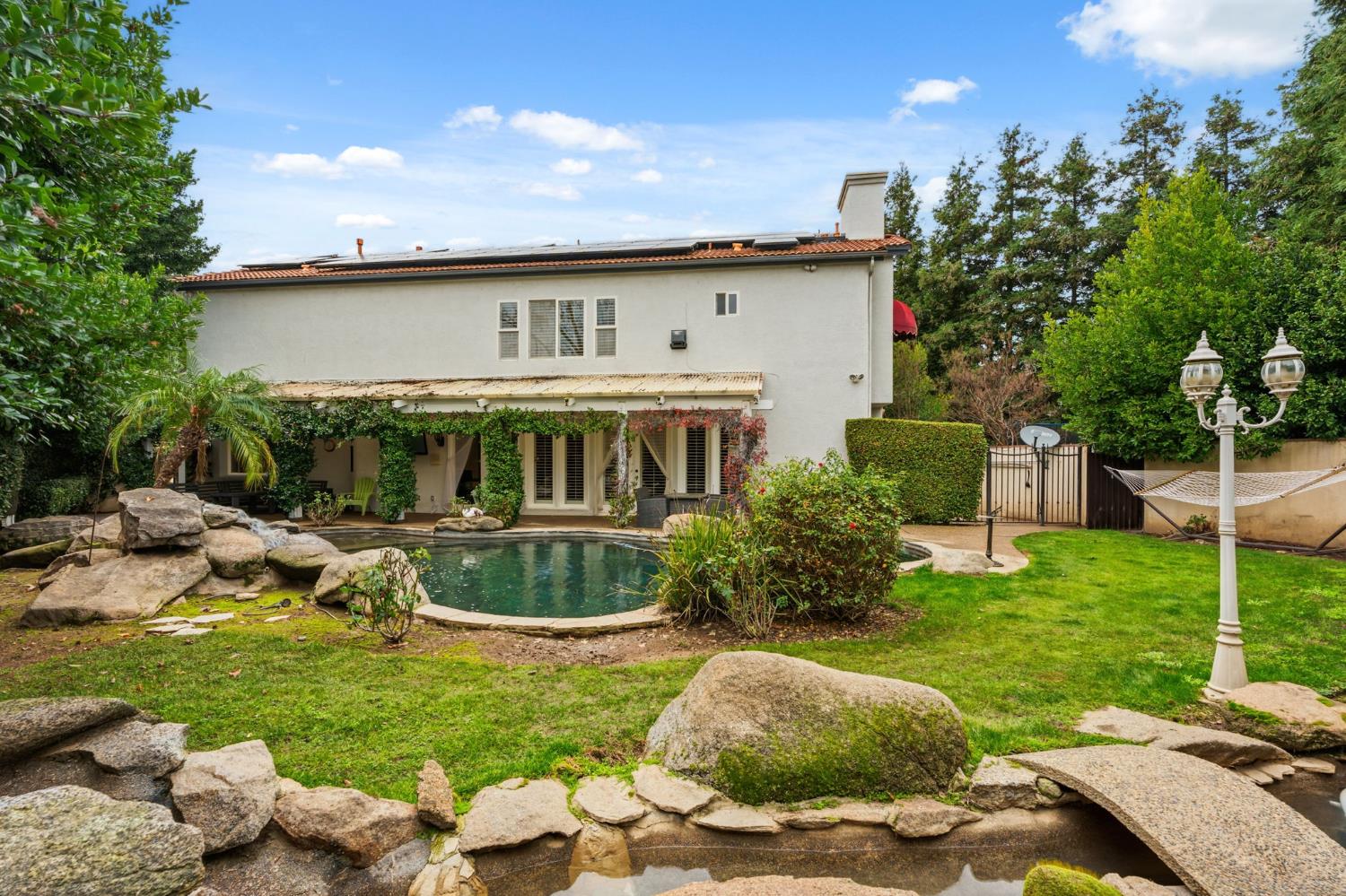 2689 E Sean Ave, Fresno, CA 93720