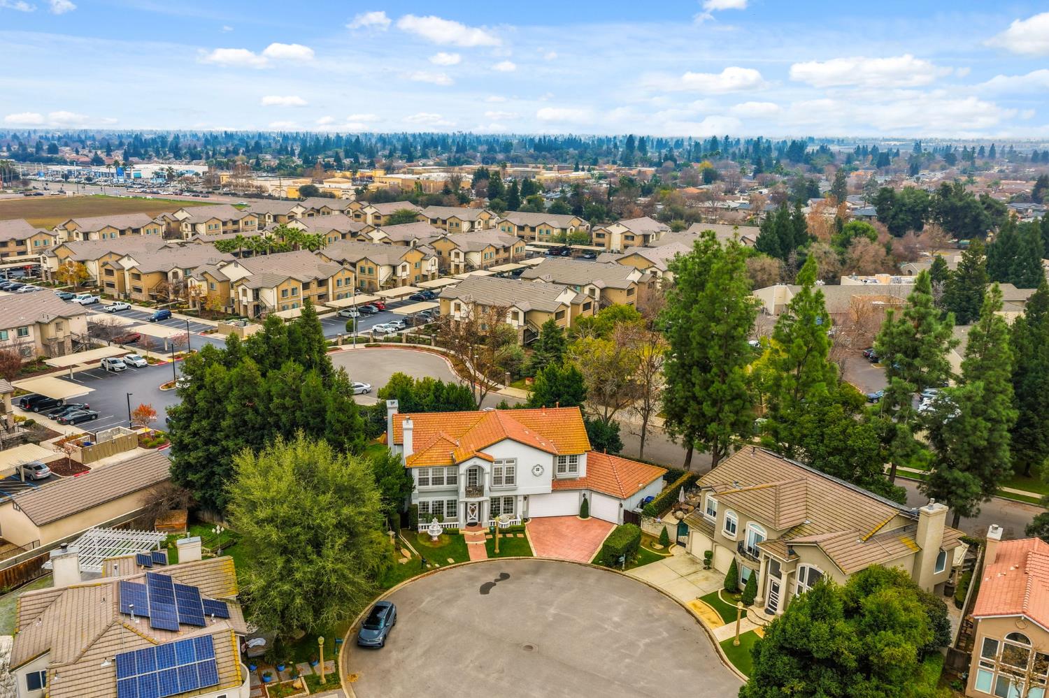 2689 E Sean Ave, Fresno, CA 93720