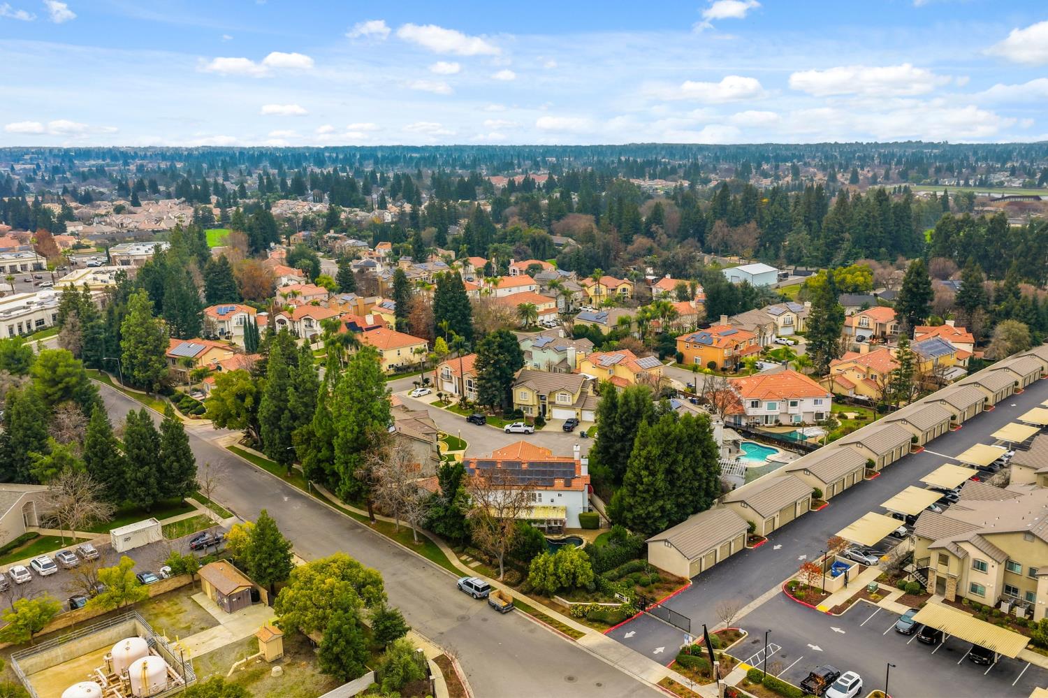 2689 E Sean Ave, Fresno, CA 93720