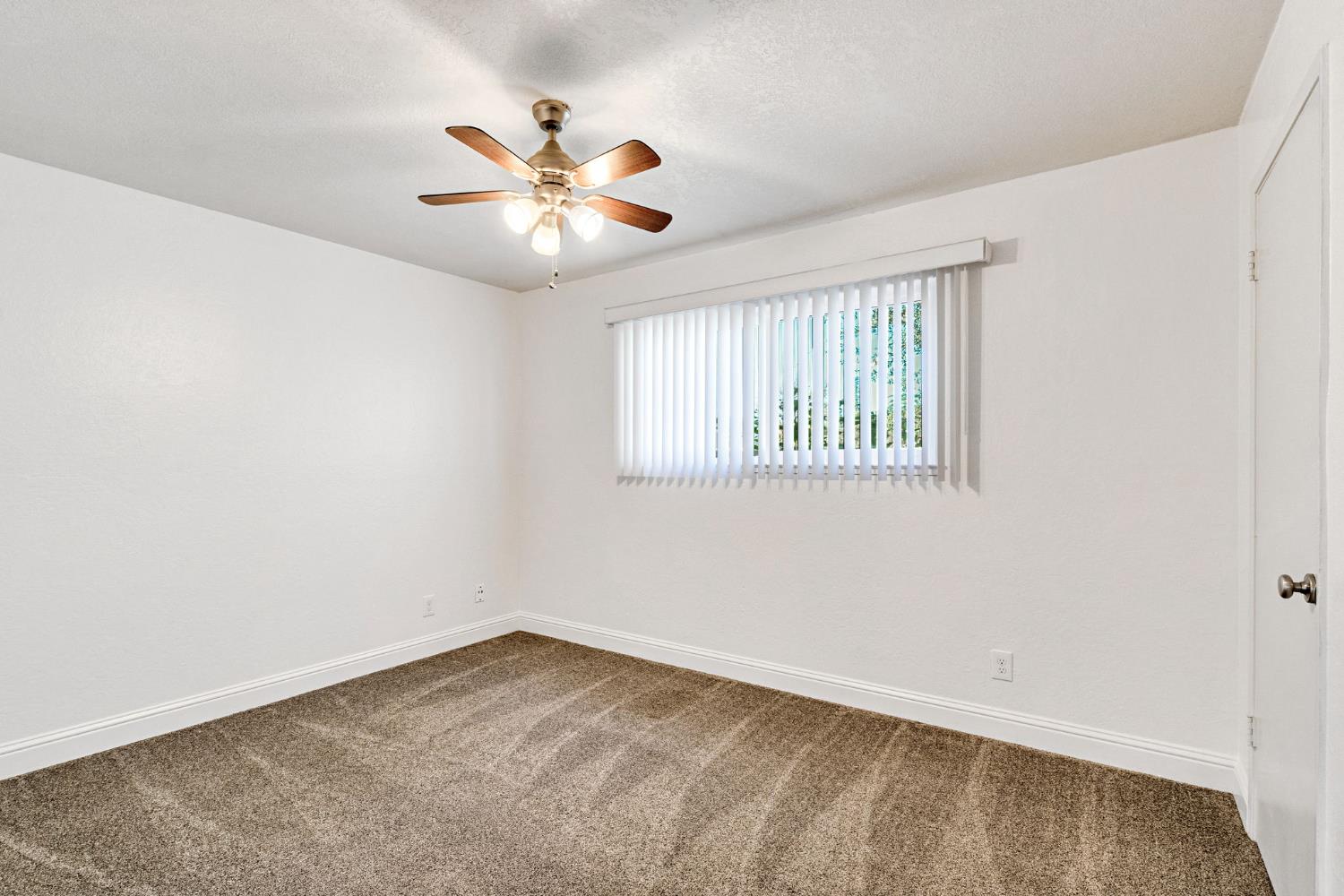 1408 Alamos Ave, Clovis, CA 93611