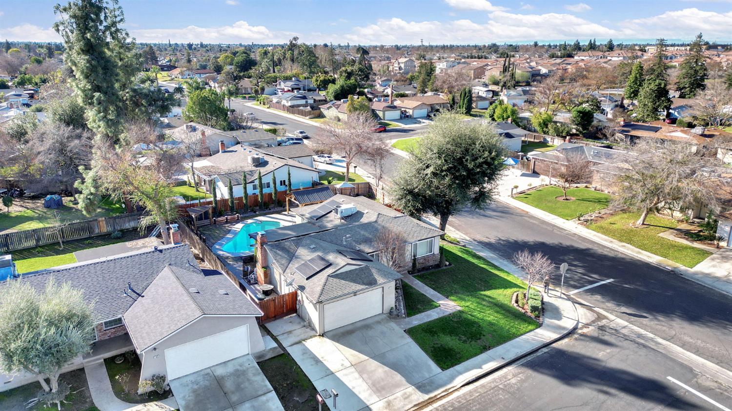 1408 Alamos Ave, Clovis, CA 93611