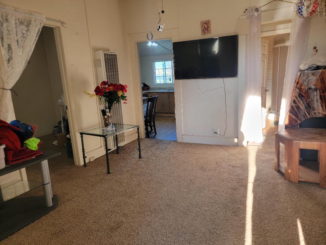 148 E Street, Fresno, CA 93706