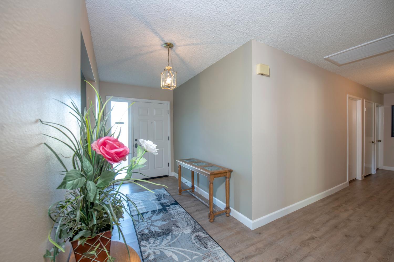 1125 W Sierra Ave, Fresno, CA 93711