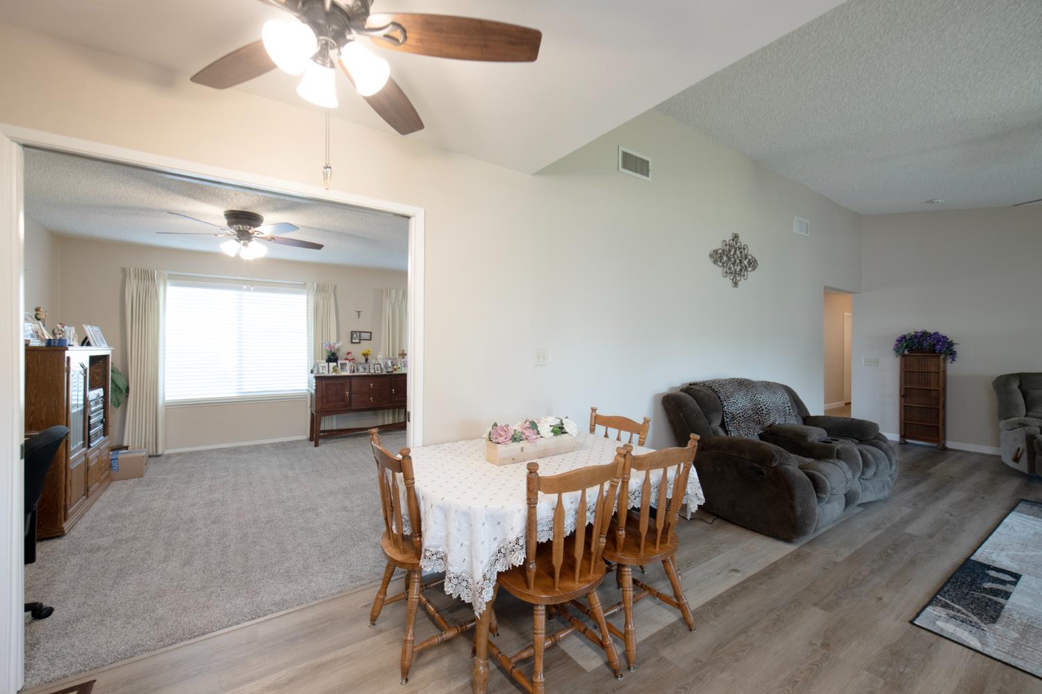 1125 W Sierra Ave, Fresno, CA 93711