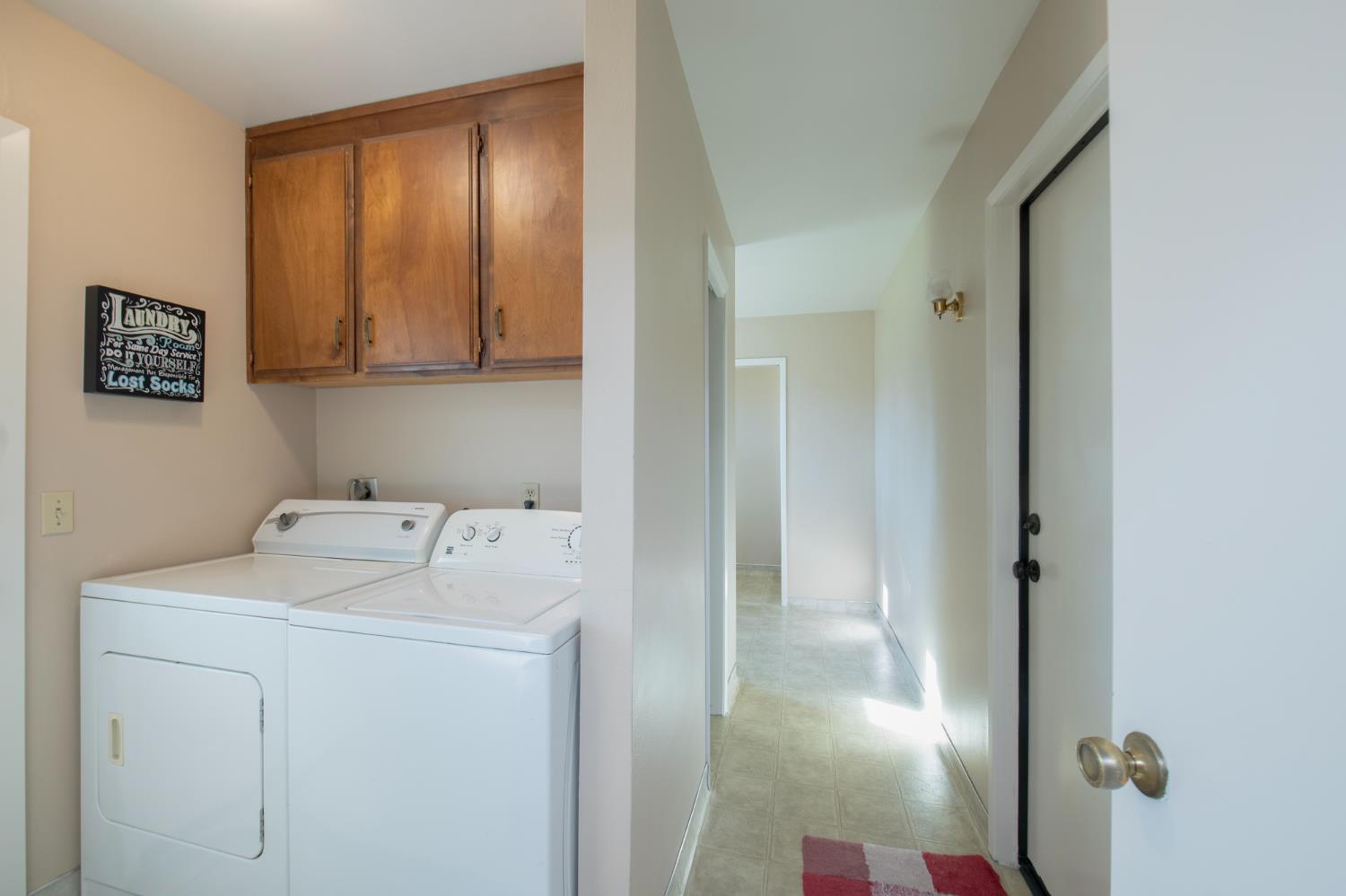 1125 W Sierra Ave, Fresno, CA 93711