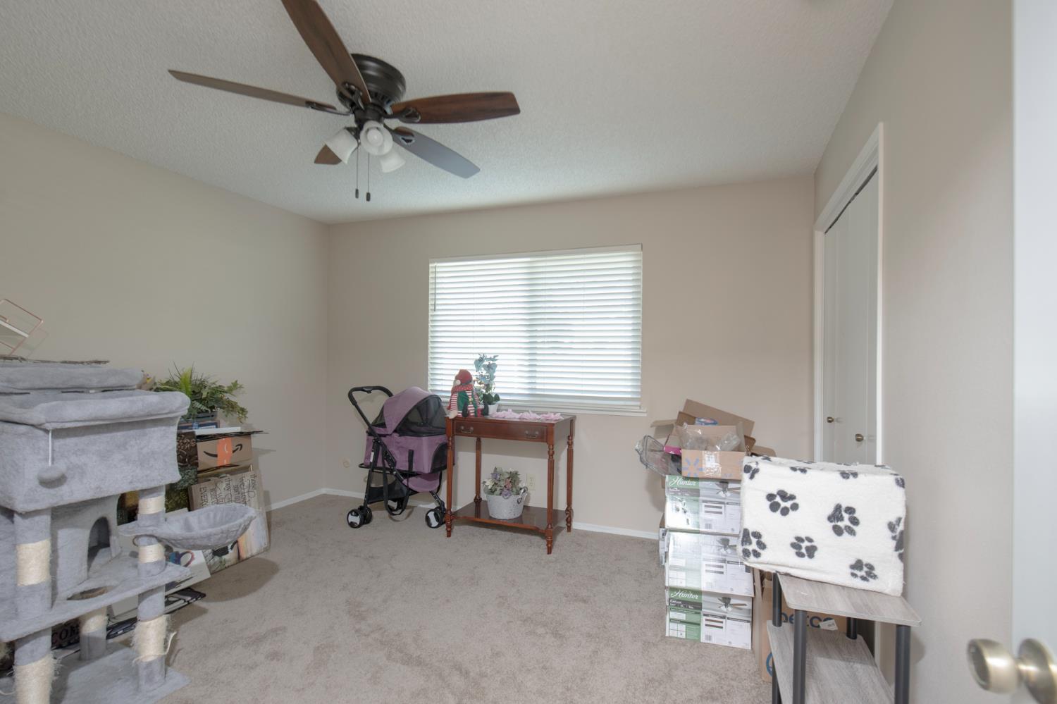 1125 W Sierra Ave, Fresno, CA 93711