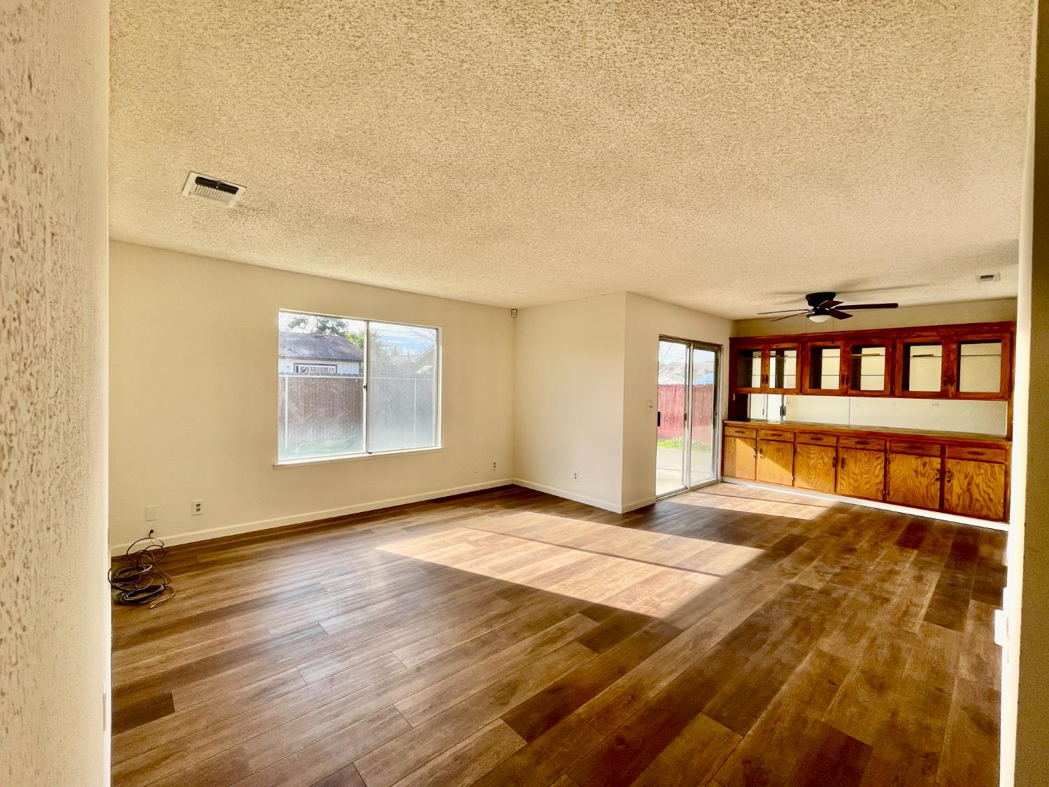 14853 W Middleton, Kerman, CA 93630