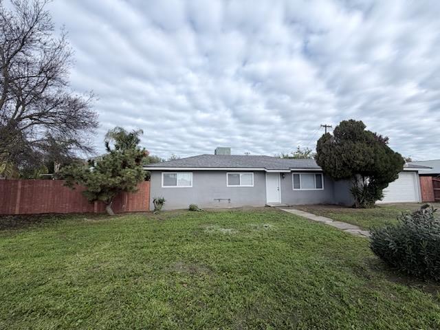 930 I St, Sanger, CA 93657