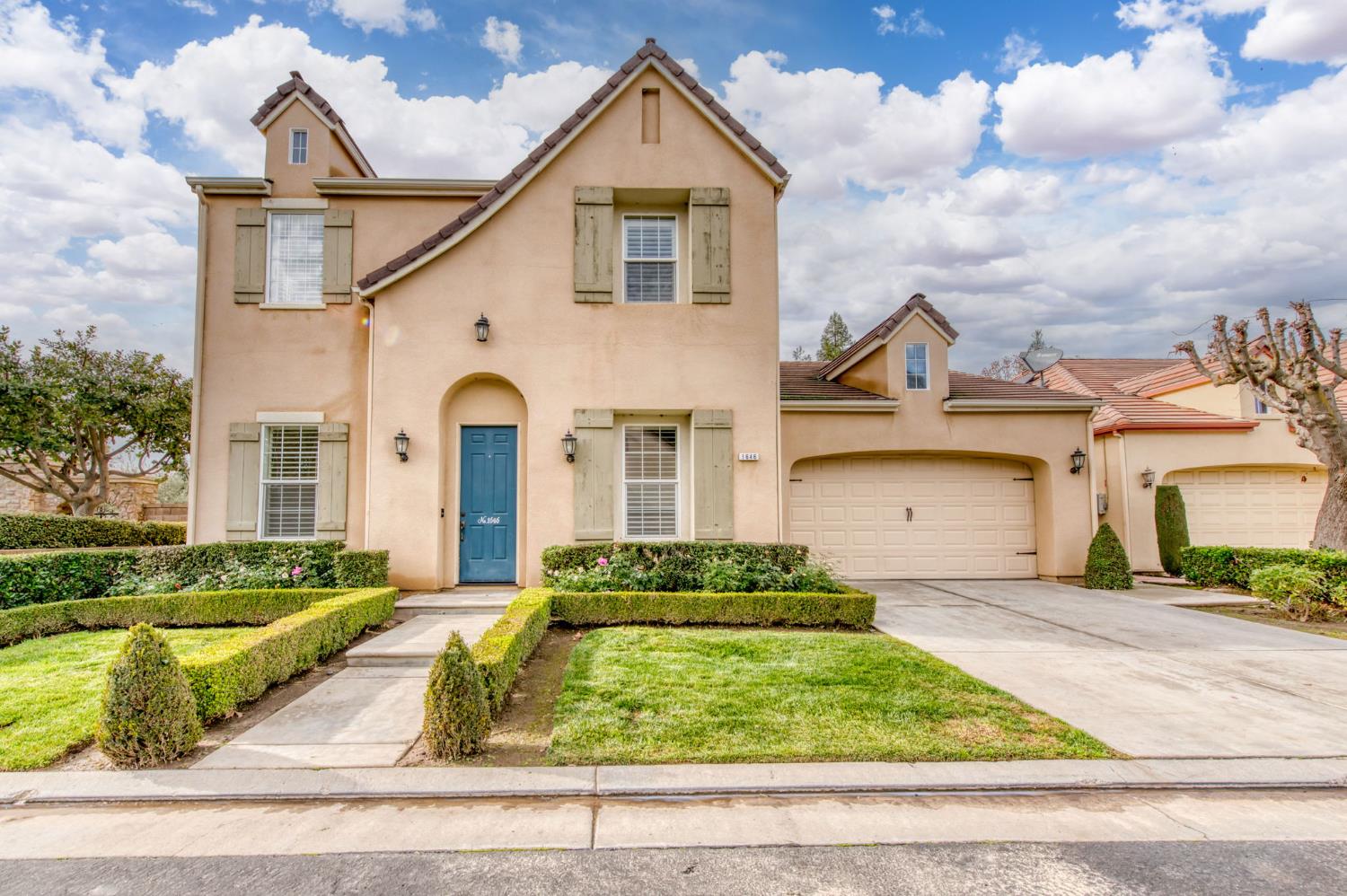 1646 N Hughes Ave, Clovis, CA 93619