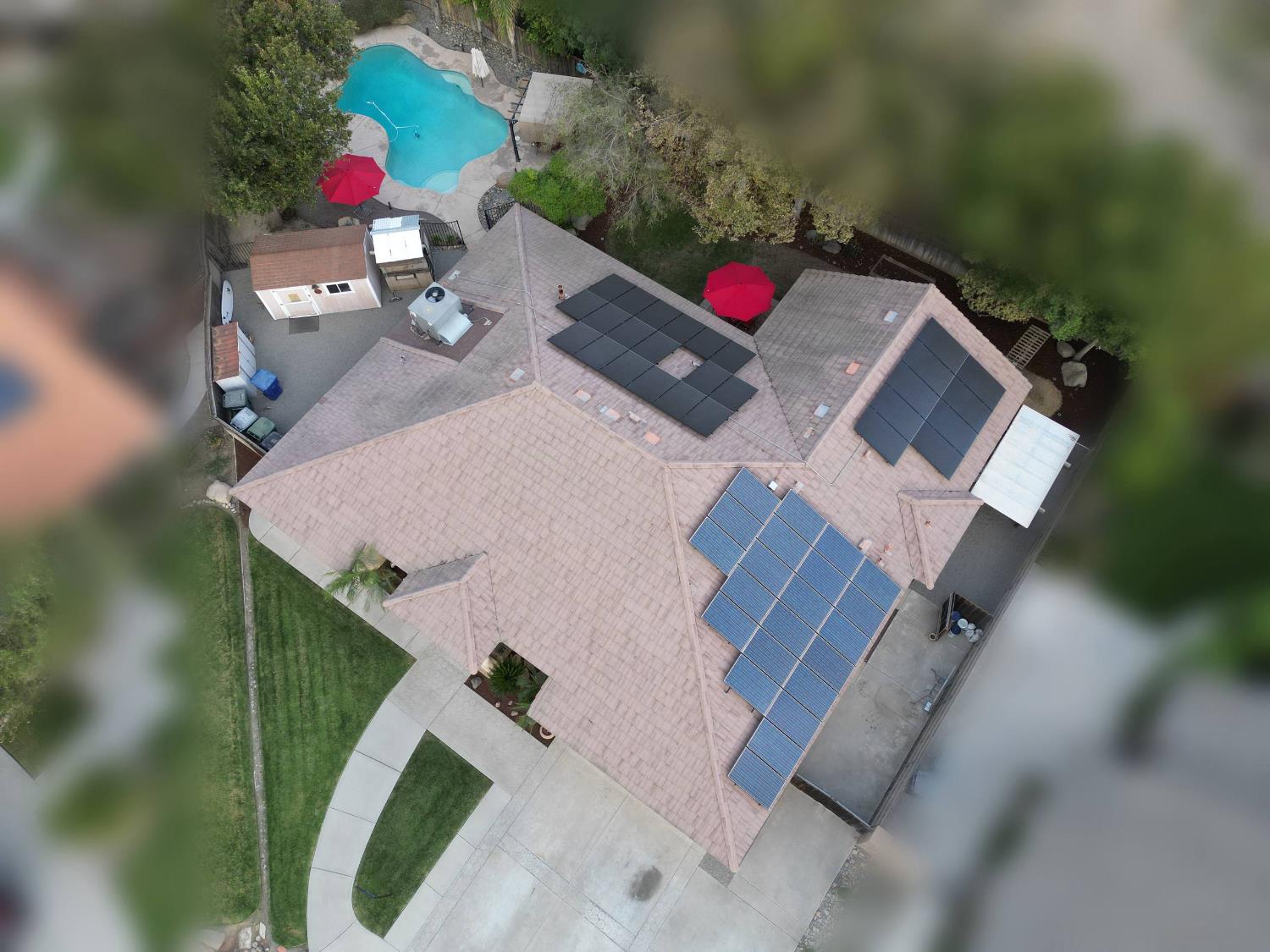 594 Diana Ct, Hanford, CA 93230