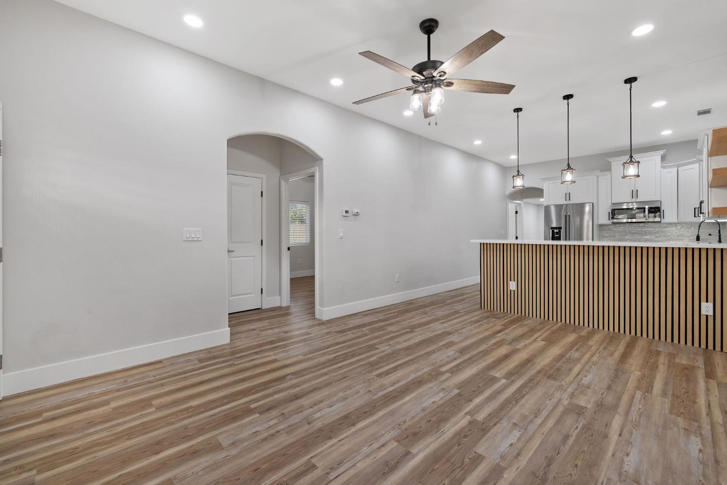 2022 Bauder St, Selma, CA 93662