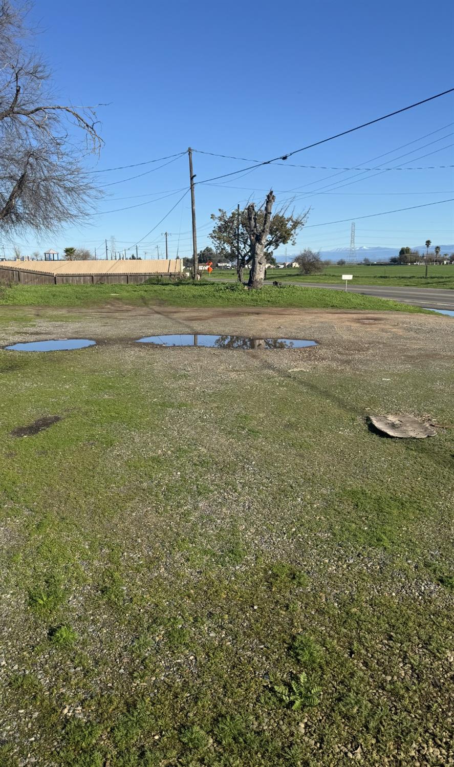 16748 N Lake St, Madera, CA 93638