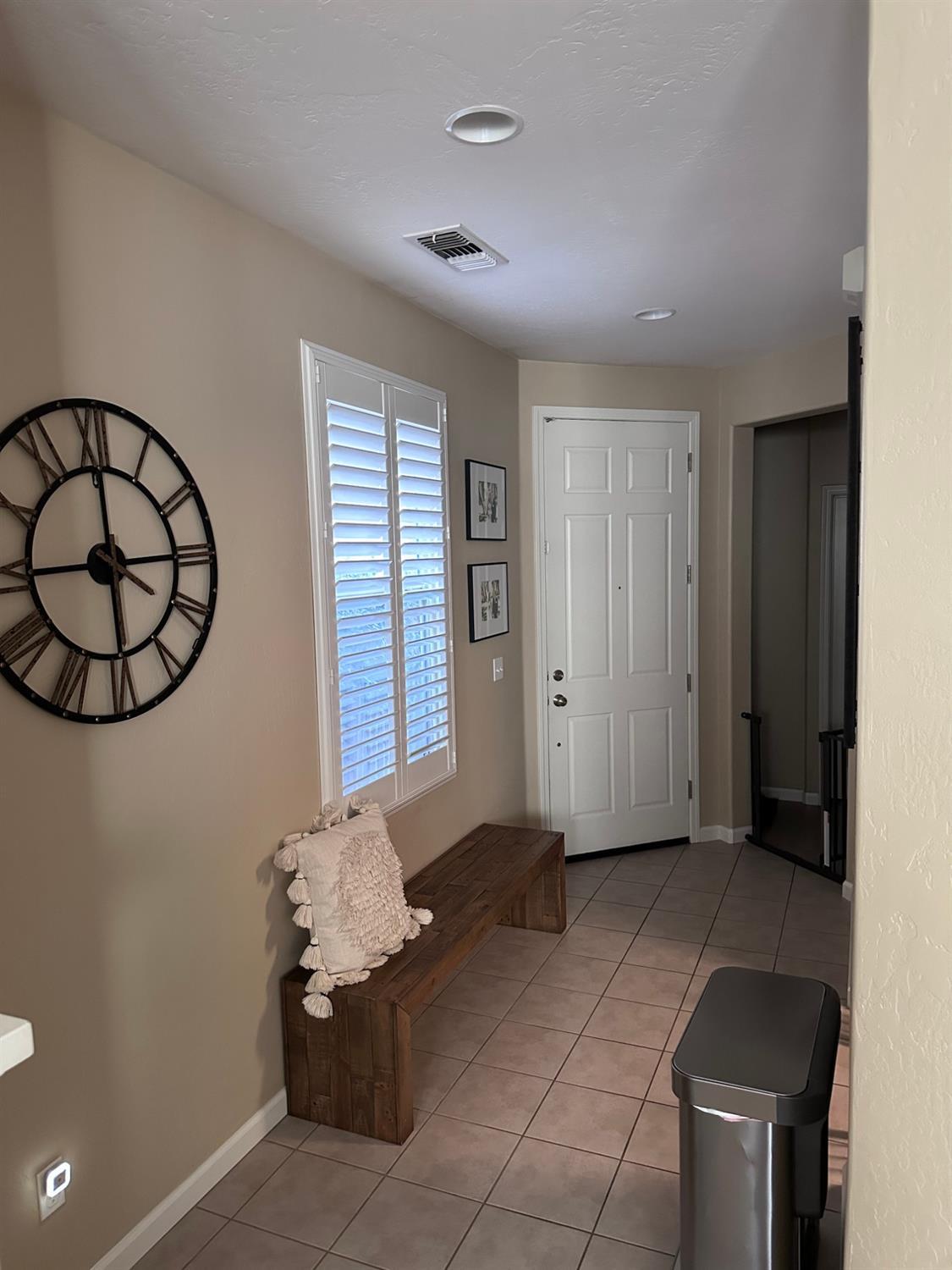 852 Beauregard Ln, Clovis, CA 93619