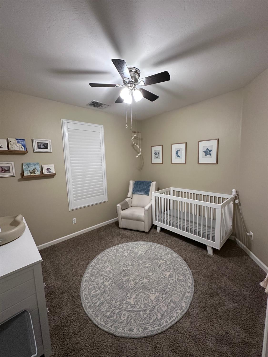 852 Beauregard Ln, Clovis, CA 93619