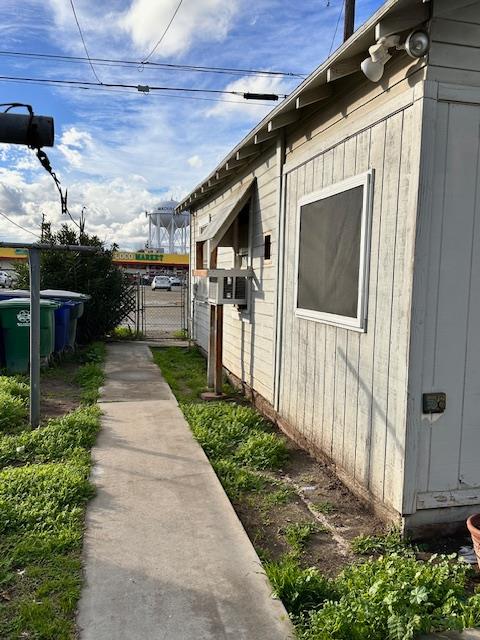 716 Nebraska Ave, Madera, CA 93638