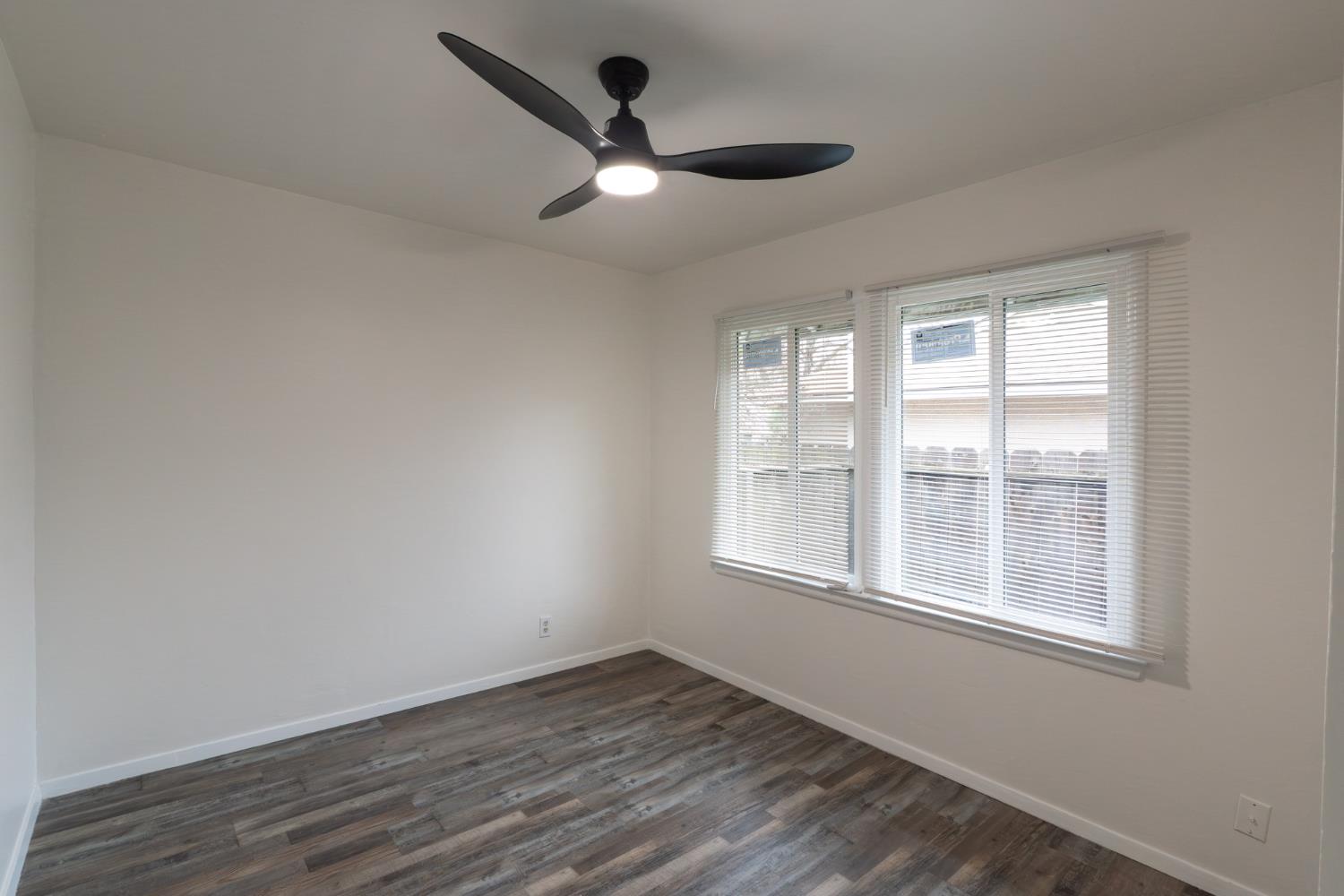 1812 W Bellaire Way, Fresno, CA 93705