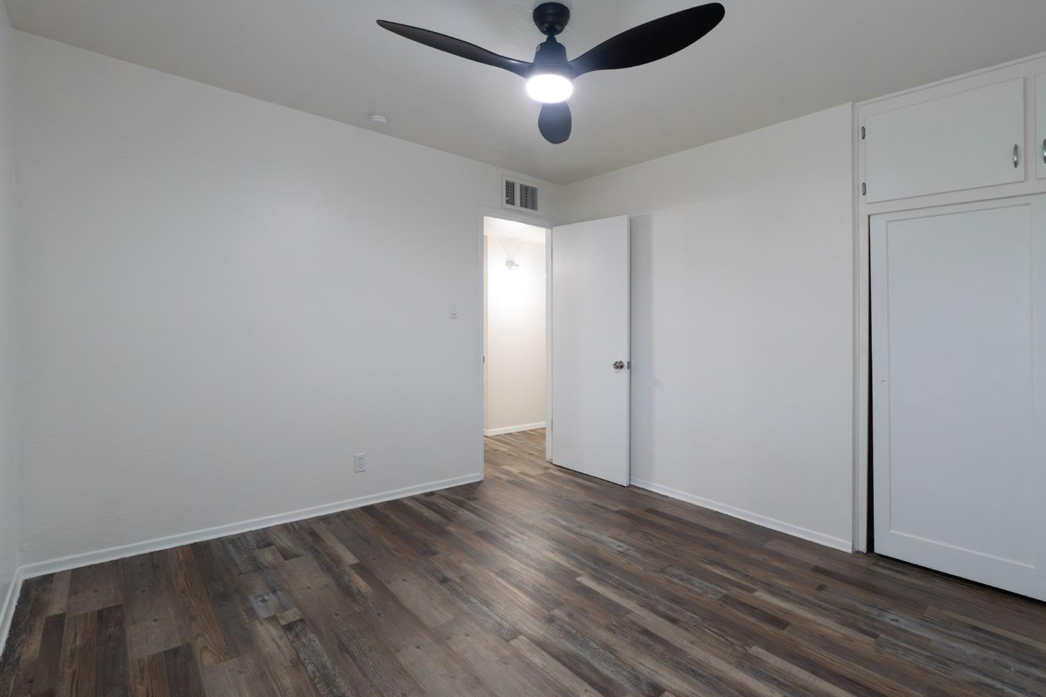 1812 W Bellaire Way, Fresno, CA 93705