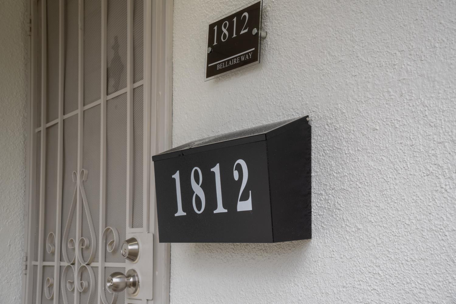 1812 W Bellaire Way, Fresno, CA 93705