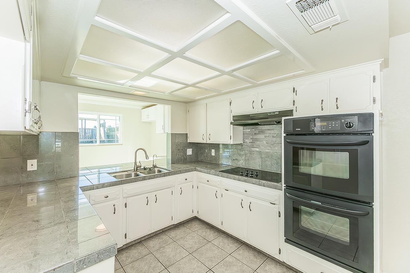 5840 E Illinois Ave, Fresno, CA 93727