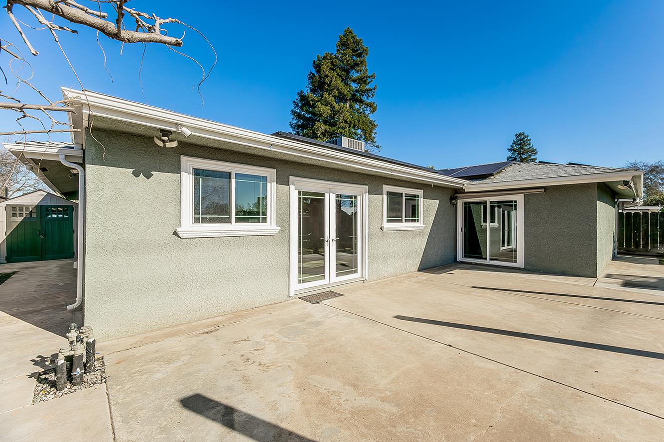 5840 E Illinois Ave, Fresno, CA 93727