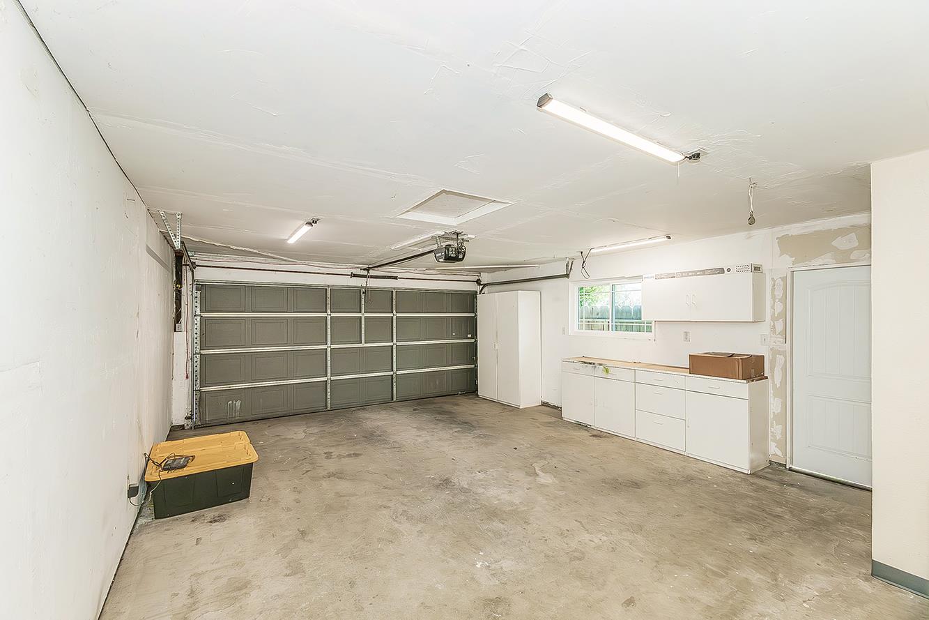 5840 E Illinois Ave, Fresno, CA 93727